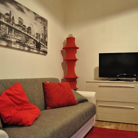 La Casa Gentile - Rossa - Appartamento Intero การ์บาญาเต มิลาเนเซ ภายนอก รูปภาพ